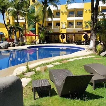 Country Village Hotel Cagayán de Oro Extérieur photo